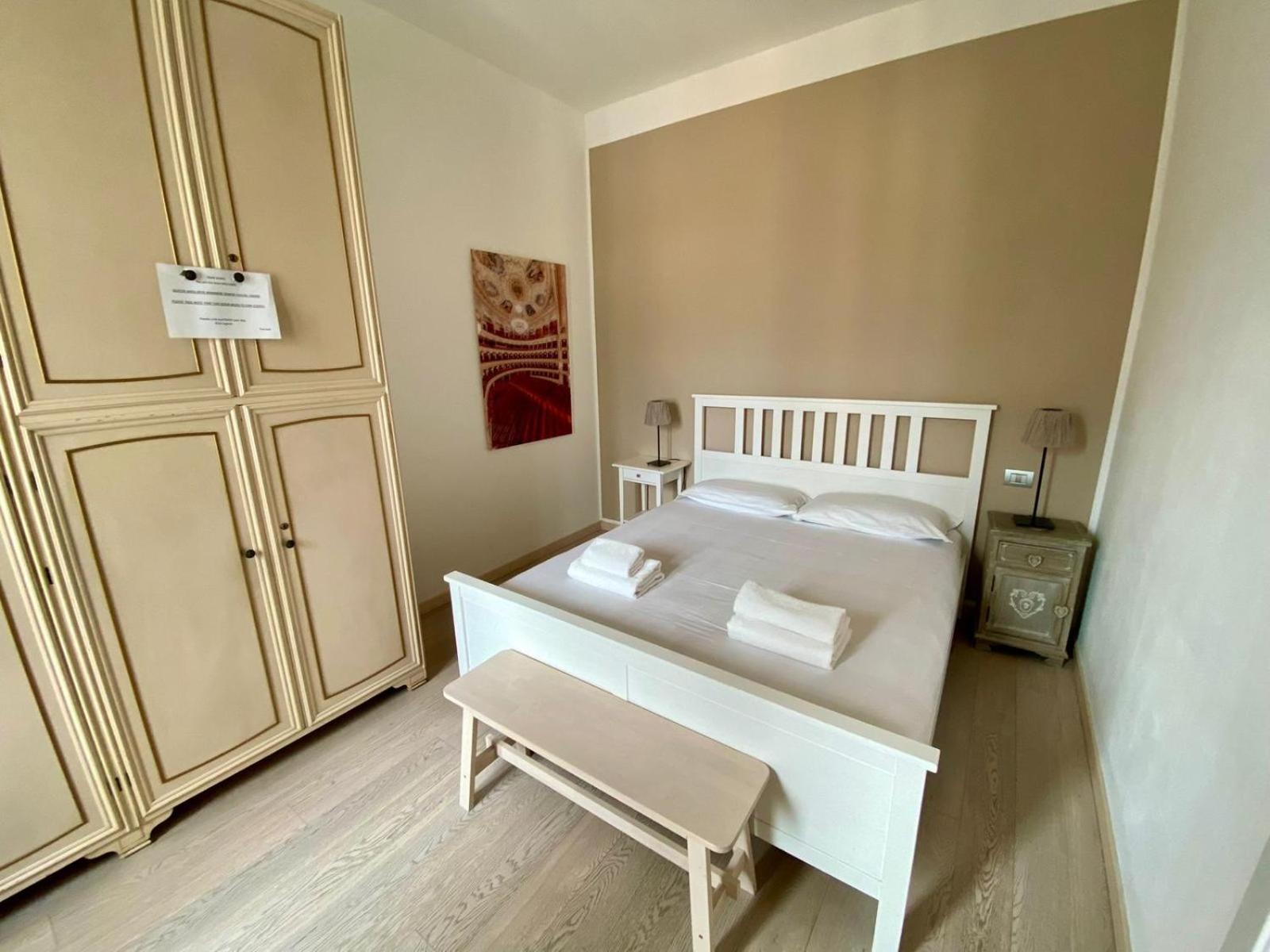 Piazzale Susa Bright Flat Con Veranda Milan Exterior photo