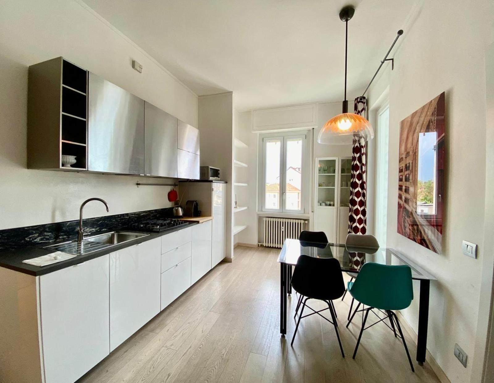 Piazzale Susa Bright Flat Con Veranda Milan Exterior photo