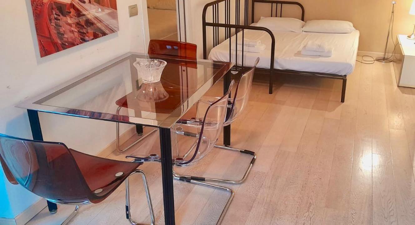 Piazzale Susa Bright Flat Con Veranda Milan Exterior photo